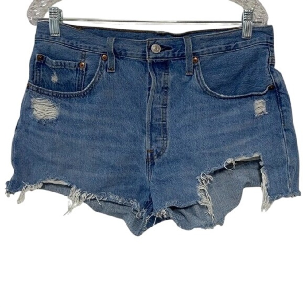Levi's 501 Denim Shorts Women's Sz 31 Light Wash Distressed Frayed Hem